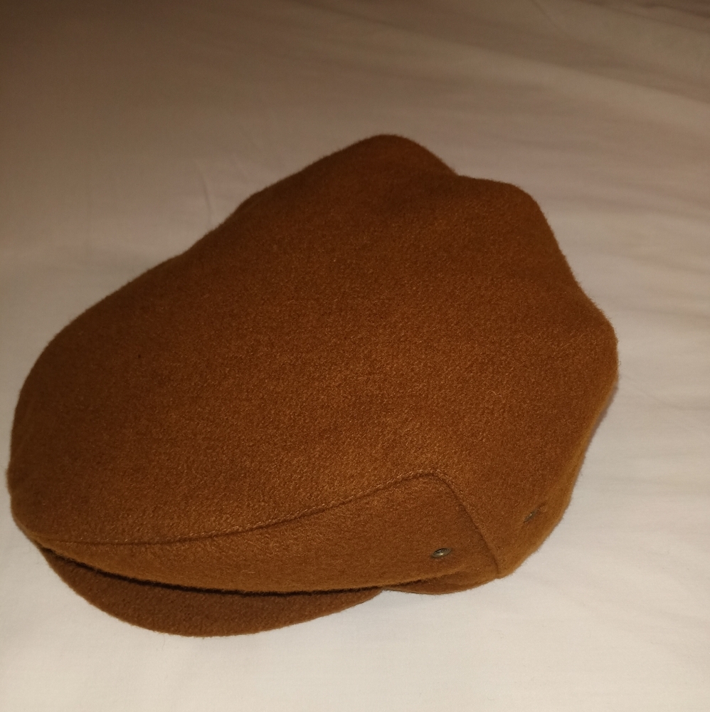 STERLING EDITION by London - brown ivy cap